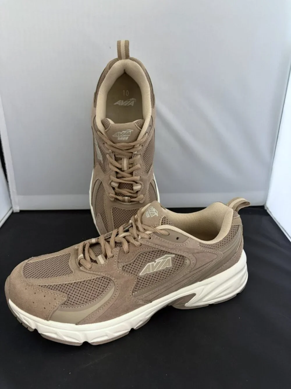 Avia 5000 Men’s Athletic Shoes Size 10 New!